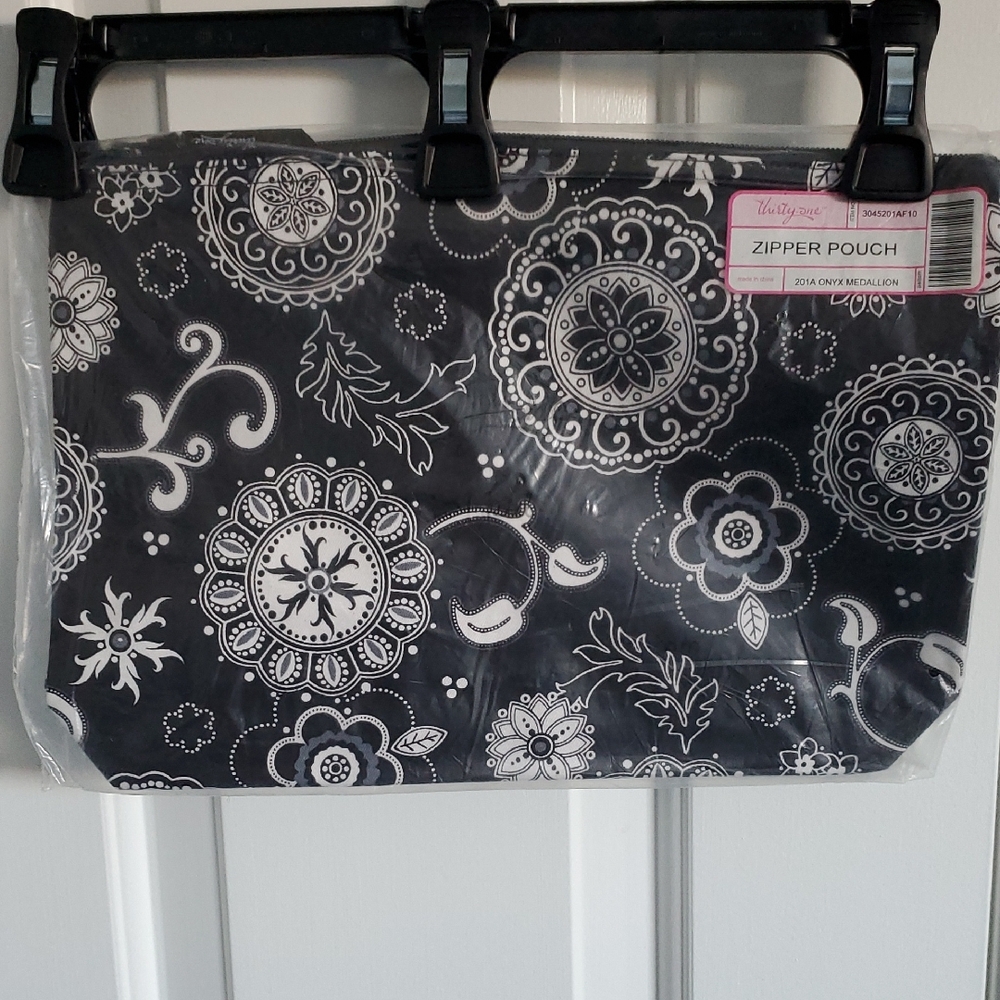 Thirty-One Onyx Medallion Zipper Pouch